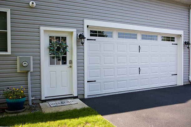 24/7 Emergency Garage Door Panel Replacement experts in Sanford, NC